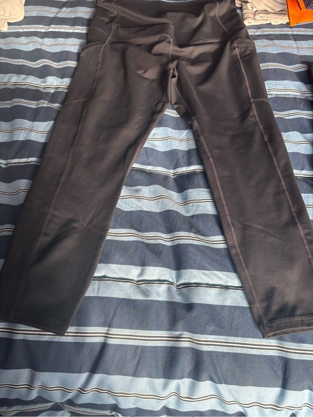 Maternity high-Waist Black Women's Performance Bike Shorts and capris - Picture 2 of 4
